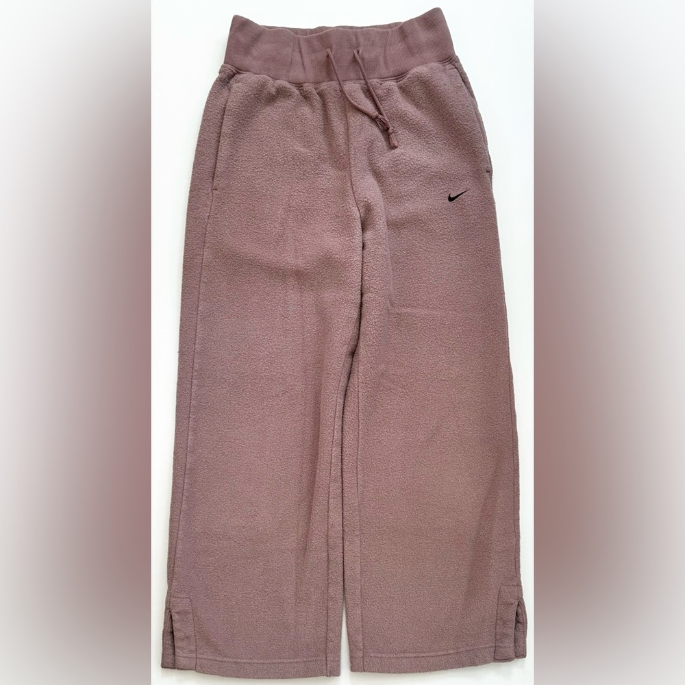 Nike women’s pink fleece lounge pants